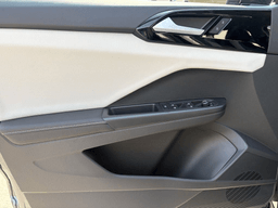 Volkswagen Taos S FWD 2025