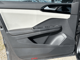 Volkswagen Taos S FWD 2025