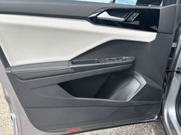 Volkswagen Taos S FWD 2025