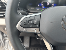 Volkswagen Taos S FWD 2025