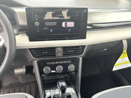 Volkswagen Taos S FWD 2025