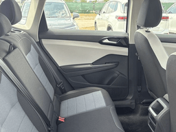 Volkswagen Taos S FWD 2025