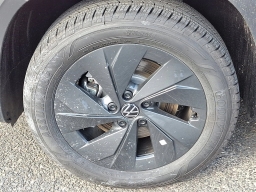 Volkswagen Taos S FWD 2026