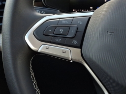 Volkswagen Taos S FWD 2026