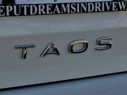Volkswagen Taos S FWD 2026