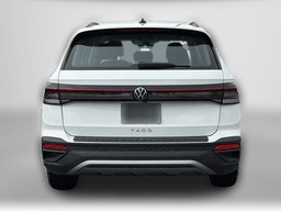 Volkswagen Taos S FWD 2026