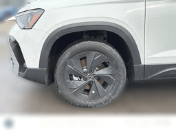 Volkswagen Taos S FWD 2026