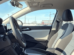 Volkswagen Taos S 4MOTION 2026