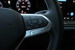 Volkswagen Tiguan S 2.0T FWD 2025