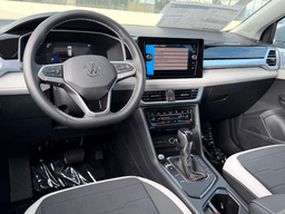 Volkswagen Taos SE FWD 2026