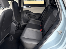 Volkswagen Taos SE FWD 2026