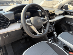 Volkswagen Taos SE FWD 2025