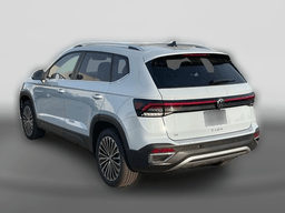 Volkswagen Taos SE FWD 2026
