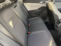 Volkswagen Taos SE FWD 2026