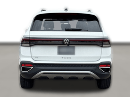 Volkswagen Taos SE FWD 2025
