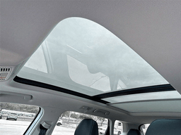 Volkswagen Taos SE FWD 2025