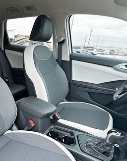 Volkswagen Taos SE FWD 2025