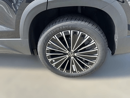 Volkswagen Taos SE FWD 2025