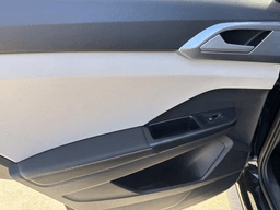 Volkswagen Taos SE FWD 2025