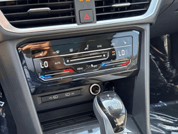 Volkswagen Taos SE FWD 2025