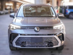 Volkswagen Taos SE FWD 2026