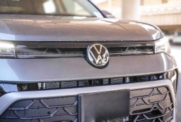 Volkswagen Taos SE FWD 2026