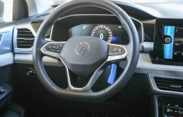 Volkswagen Taos SE FWD 2026