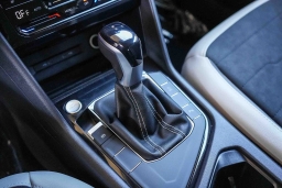 Volkswagen Taos SE FWD 2026