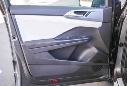 Volkswagen Taos SE FWD 2026