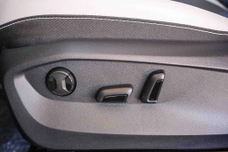 Volkswagen Taos SE FWD 2026