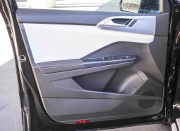 Volkswagen Taos SE FWD 2026