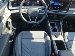 Volkswagen Tiguan SE 2.0T 4MOTION 2025