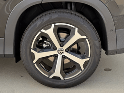 Volkswagen Tiguan SE 2.0T FWD 2026