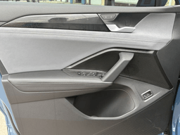 Volkswagen Tiguan SE 2.0T FWD 2025