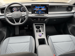 Volkswagen Tiguan SE 2.0T FWD 2025