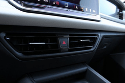 Volkswagen Tiguan SE 2.0T FWD 2025