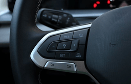 Volkswagen Tiguan SE 2.0T FWD 2025