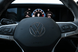 Volkswagen Tiguan SE 2.0T FWD 2025