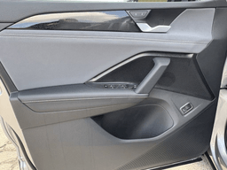 Volkswagen Tiguan SE 2.0T FWD 2025