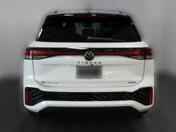 Volkswagen Tiguan SE R-Line Black 2.0T 4MOTION 2025