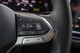 Volkswagen Tiguan SE R-Line Black 2.0T FWD 2026