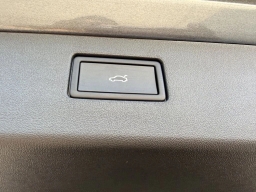 Volkswagen Tiguan SE R-Line Black 2.0T FWD 2026