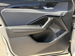 Volkswagen Tiguan SE R-Line Black 2.0T FWD 2026