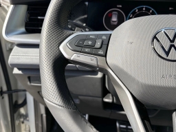 Volkswagen Tiguan SE R-Line Black 2.0T FWD 2026