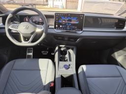 Volkswagen Tiguan SE R-Line Black 2.0T FWD 2026