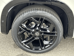 Volkswagen Tiguan SE R-Line Black 2.0T FWD 2026