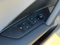 Volkswagen Tiguan SE R-Line Black 2.0T FWD 2026