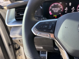 Volkswagen Tiguan SE R-Line Black 2.0T FWD 2026