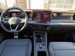 Volkswagen Tiguan SE R-Line Black 2.0T FWD 2026