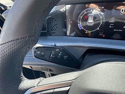 Volkswagen Tiguan SE R-Line Black 2.0T FWD 2026